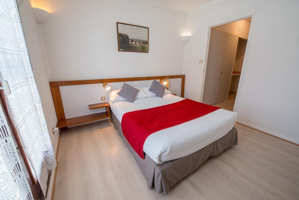Logis Hotels - Hotel Et Restaurant Les Cordeliers Casteljaloux Pokoj fotografie