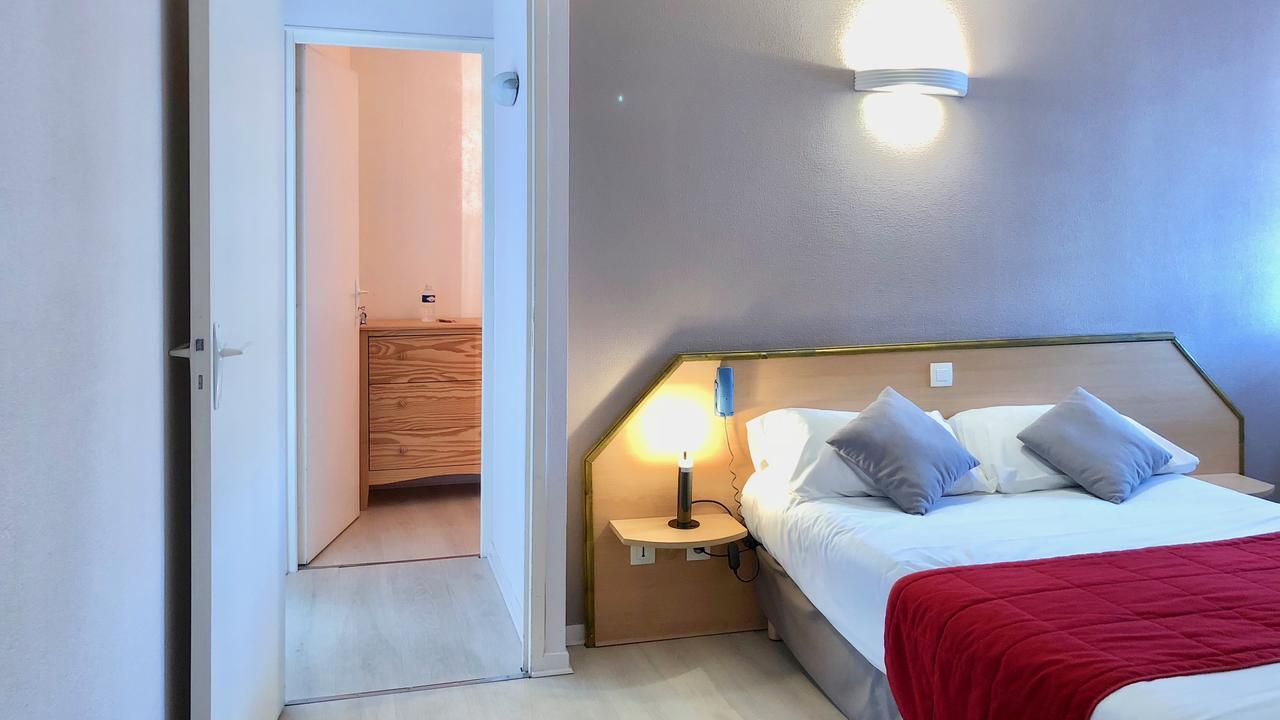 Logis Hotels - Hotel Et Restaurant Les Cordeliers Casteljaloux Exteriér fotografie