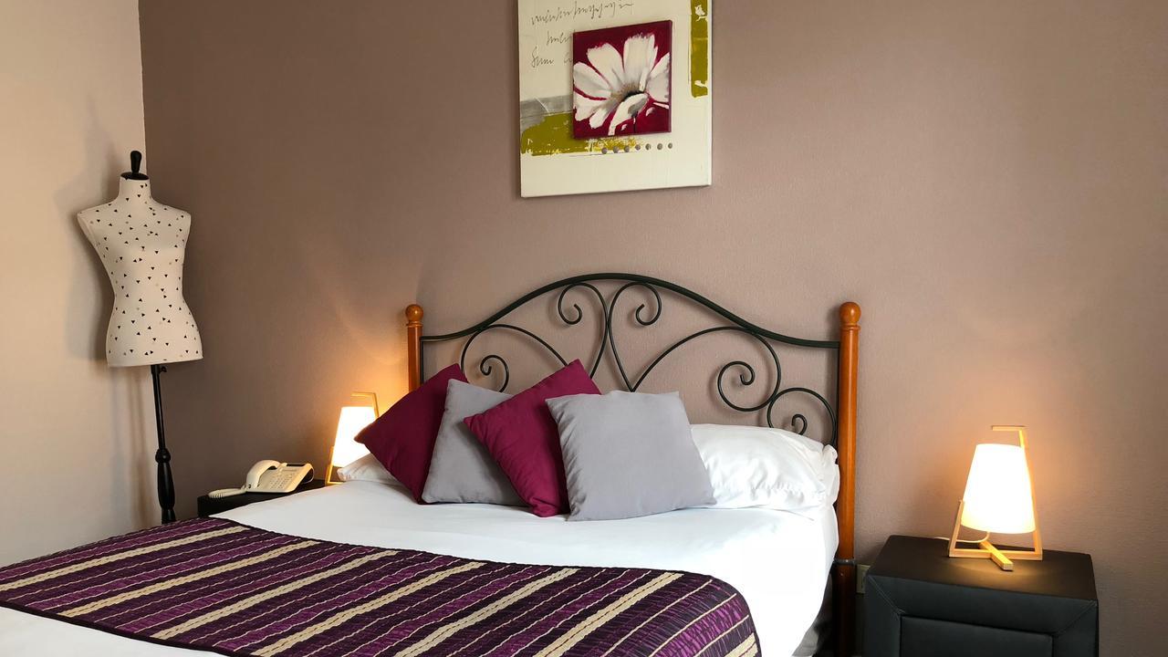 Logis Hotels - Hotel Et Restaurant Les Cordeliers Casteljaloux Exteriér fotografie